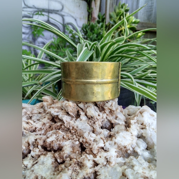 Beautiful Vintage Brass Cuff Bracelet - Picture 3 of 5